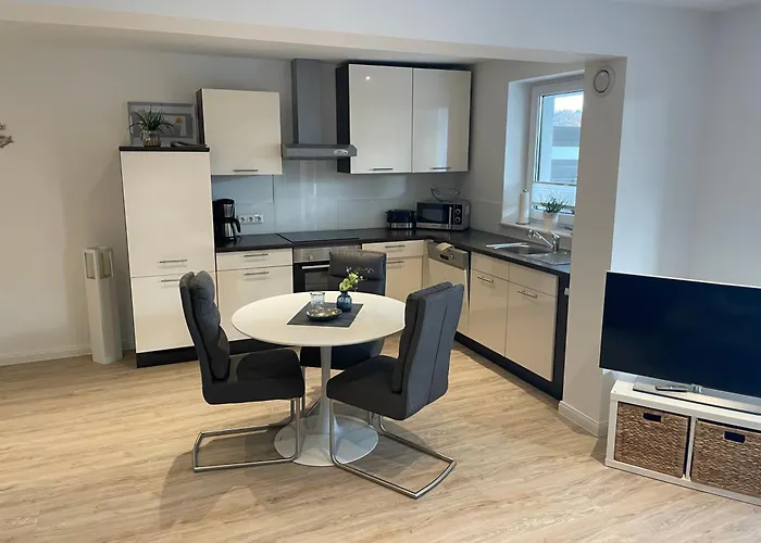 Mit Seeblick 샬베우츠